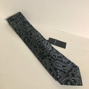 Cremieux Mens Silk Tie Black Silver Charcoal Gray Paisley Woven Necktie NWT